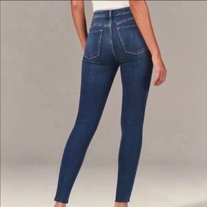 Abercrombie Chewed-Hem Ankle Jeans